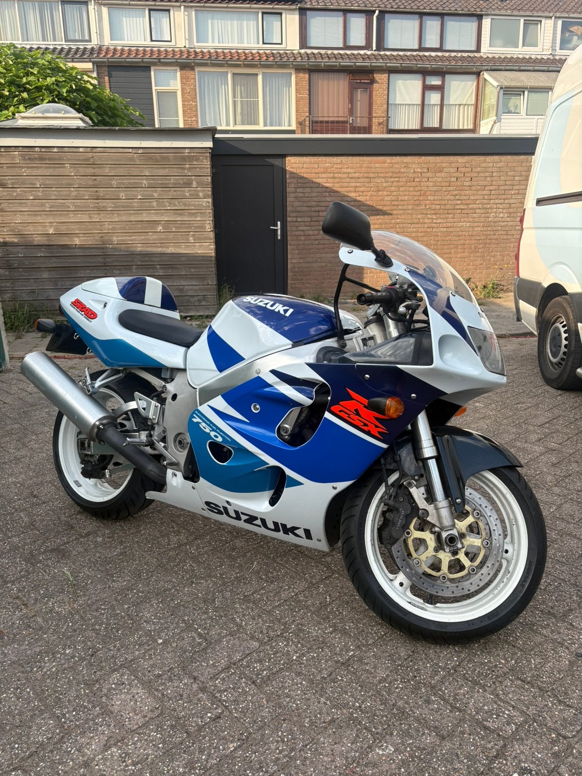 Suzuki GSXR SRAD 750 1998 injectie zeer goede staat, Motoren, Motoren | Suzuki, 750 cc, 4 cilinders, Motorrijbewijs A, Gebruikt