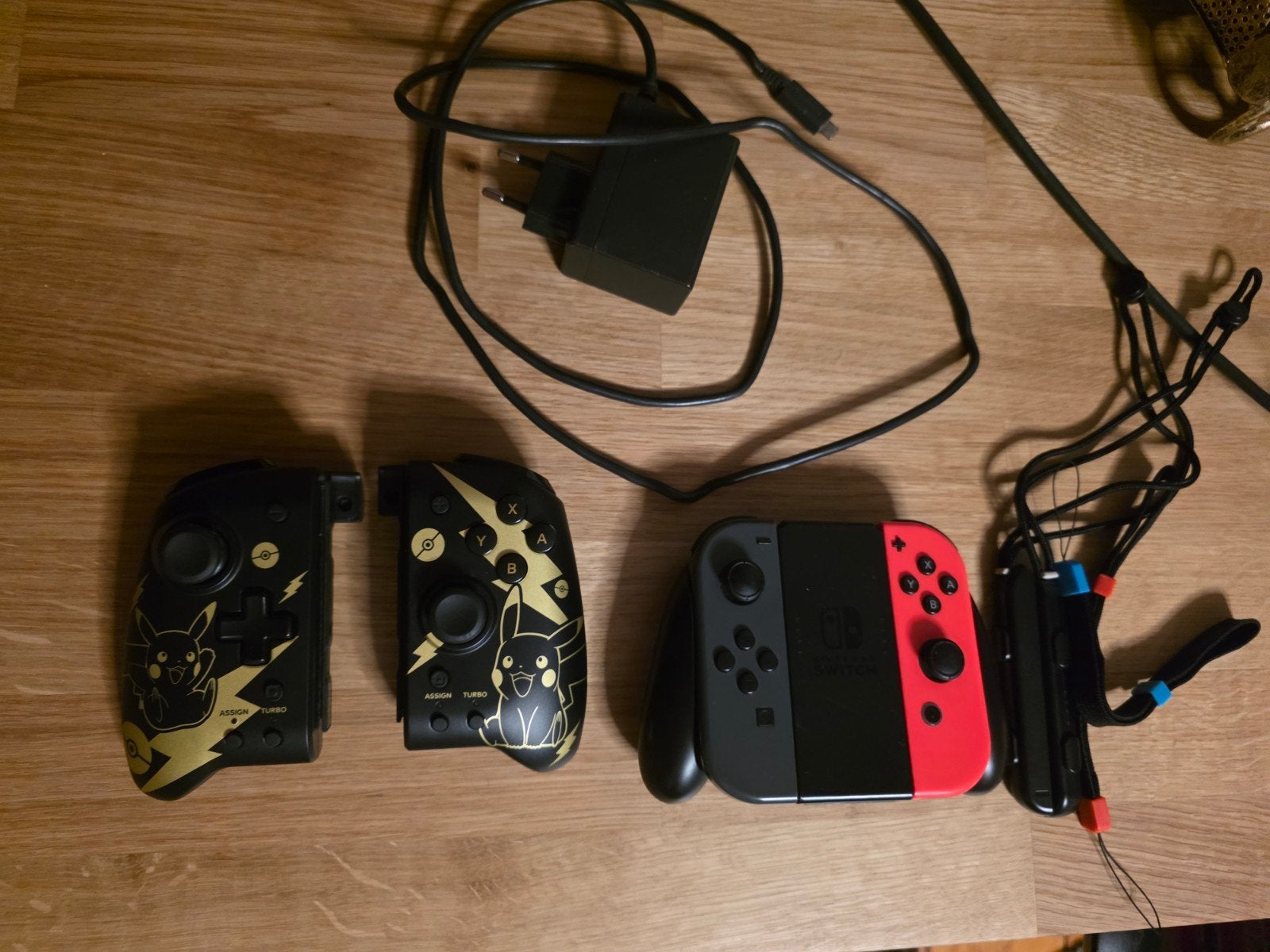Nintendo switch controllers en accesoires, Met 2 controllers, Ophalen of Verzenden, Met harde schijf, Niet werkend