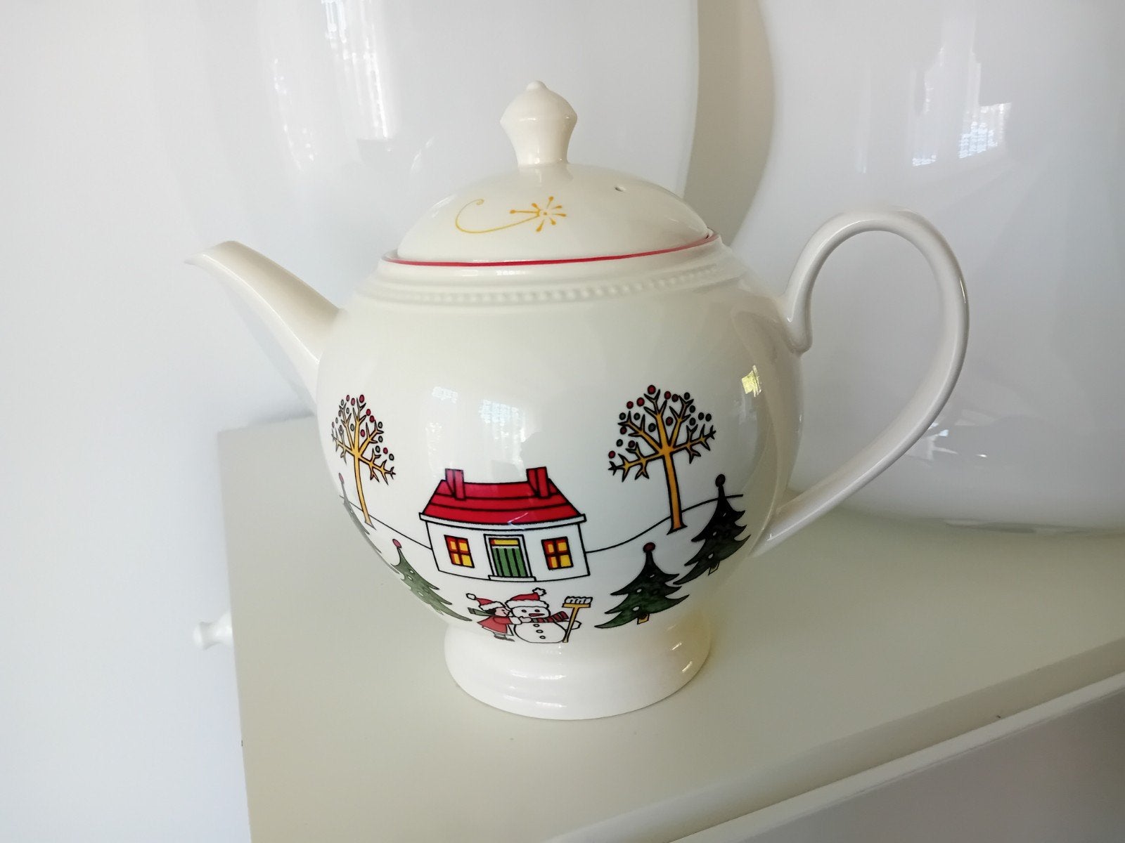Theepot Wedgwood Christmas Windsor kerstservies ongebruikt., Huis en Inrichting, Ophalen of Verzenden, Zo goed als nieuw, Theepot