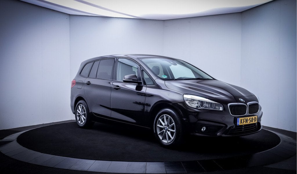 BMW 2 Serie Gran Tourer 218i 7p. Executive FULL LED | NAVI |, Gebruikt, Zwart, 7 stoelen, Origineel Nederlands