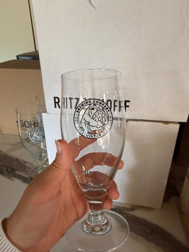 Uitlje bier glazen 15x, Verzamelen, Ophalen, Zo goed als nieuw, Bierglas