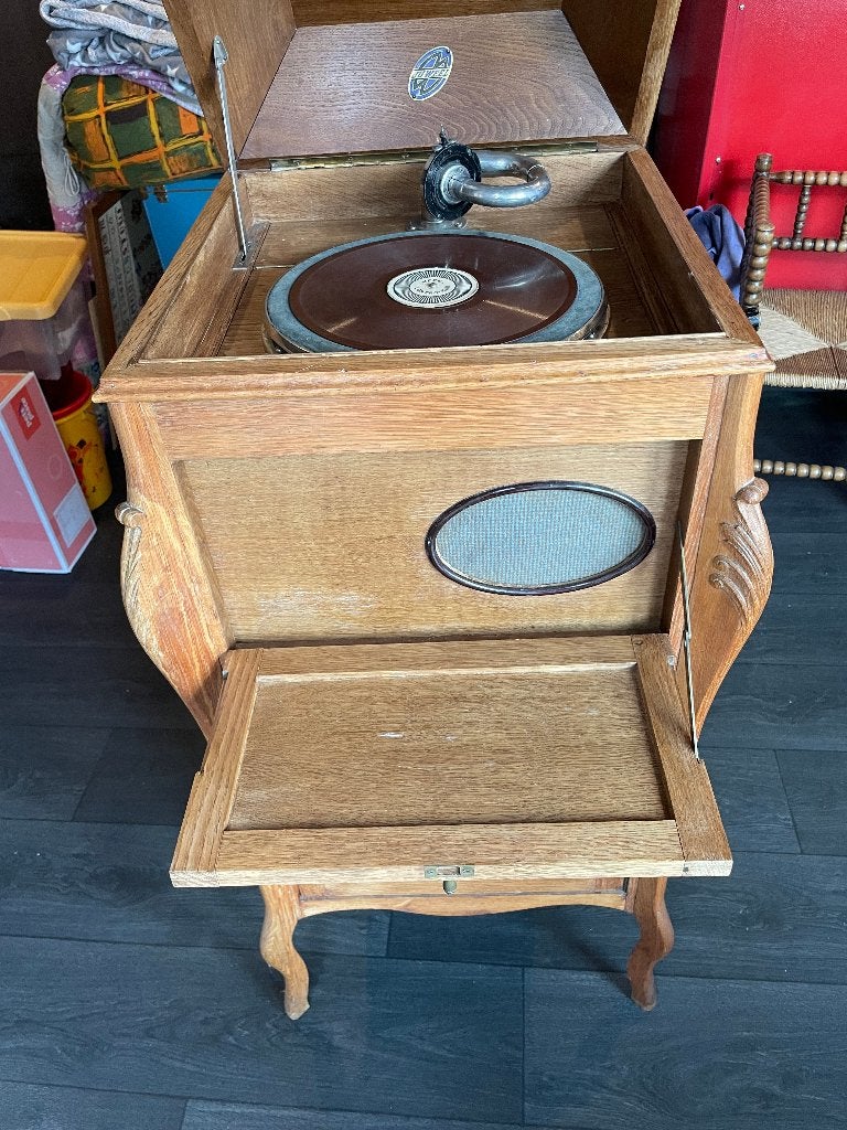 grammofoon (Garrard super motor) met meubel van Juweel, Ophalen