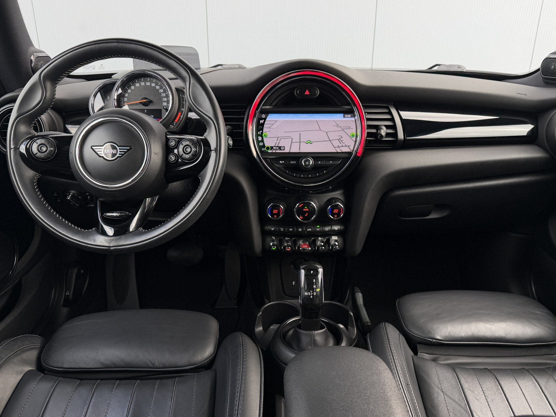 MINI 3-deurs 1.5 Cooper 60 Years Edition Automaat/Pano/Harma, Dealer onderhouden, 136 pk, Gebruikt, Euro 6