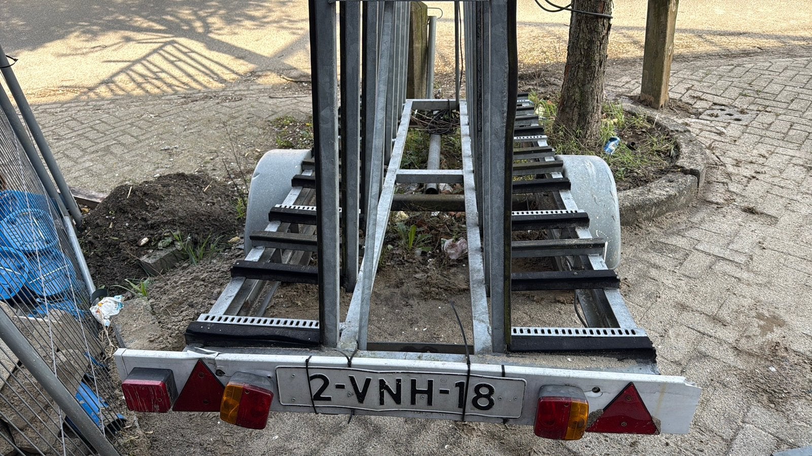 Aanhanger met kozijn glasrestel, Ophalen of Verzenden