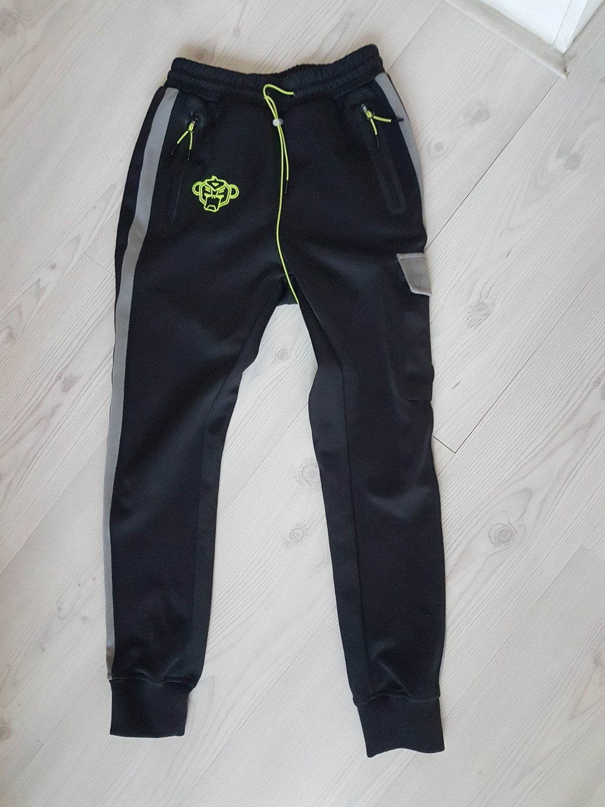 Black Bananas trainingsbroek in size xs, Zwart, Ophalen of Verzenden, Zo goed als nieuw, Voetbal