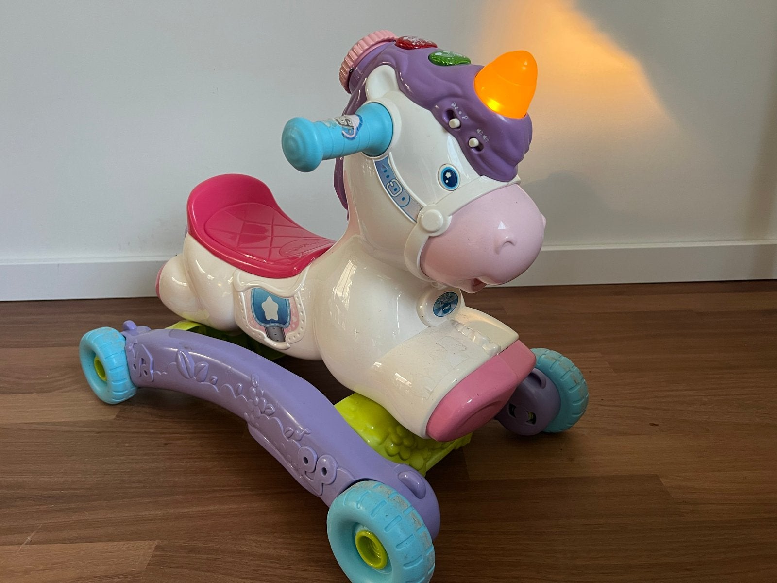 GRATIS VTech Baby Little Love Eenhoorn Unicorn loopfiets, Kinderen en Baby's, Speelgoed | Buiten | Voertuigen en Loopfietsen, Ophalen