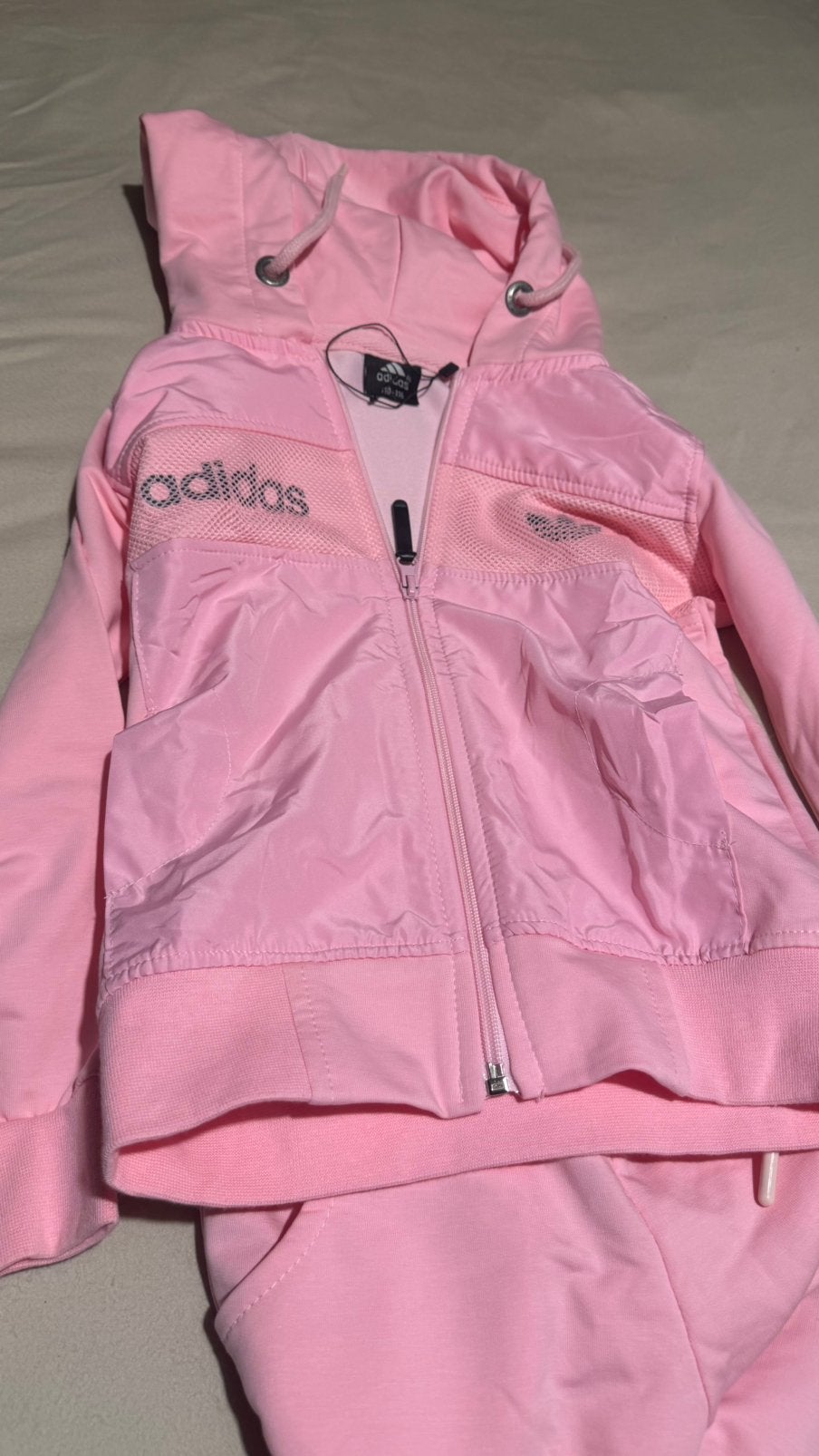 Adidas meisjes trainingspak maat 116, Ophalen of Verzenden, Nieuw, Maat 116