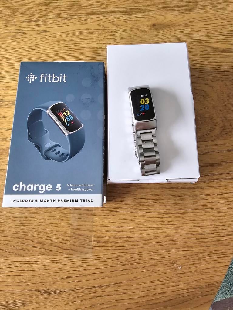 Fitbit charge 5 zilverkleurig, Ophalen of Verzenden, Zo goed als nieuw, Zwart, Android