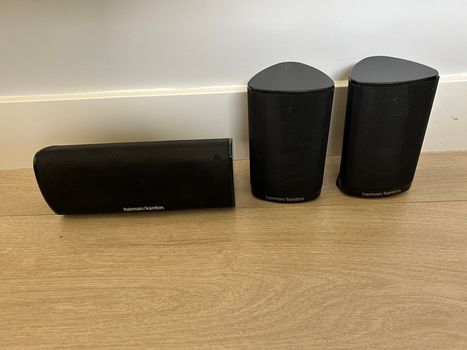 Harman Kardon 5.1 speakerset (subwoofer defect), Ophalen of Verzenden, Surroundset, Niet werkend, Geschikt voor surround/home cinema