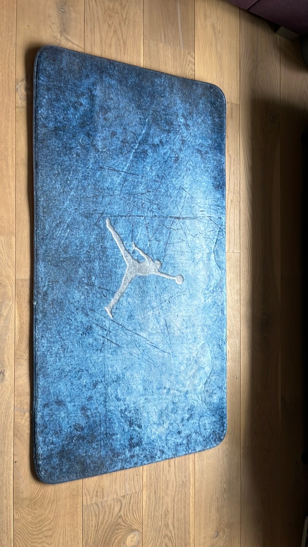 Blauw Vloerkleed NIKE, Huis en Inrichting, Ophalen, Blauw, Zo goed als nieuw, 150 tot 200 cm