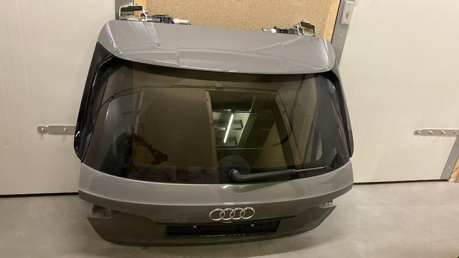 Audi A4 S4 RS4 elektrische achterklep compleet, Ophalen, Gebruikt, Achterklep, Audi