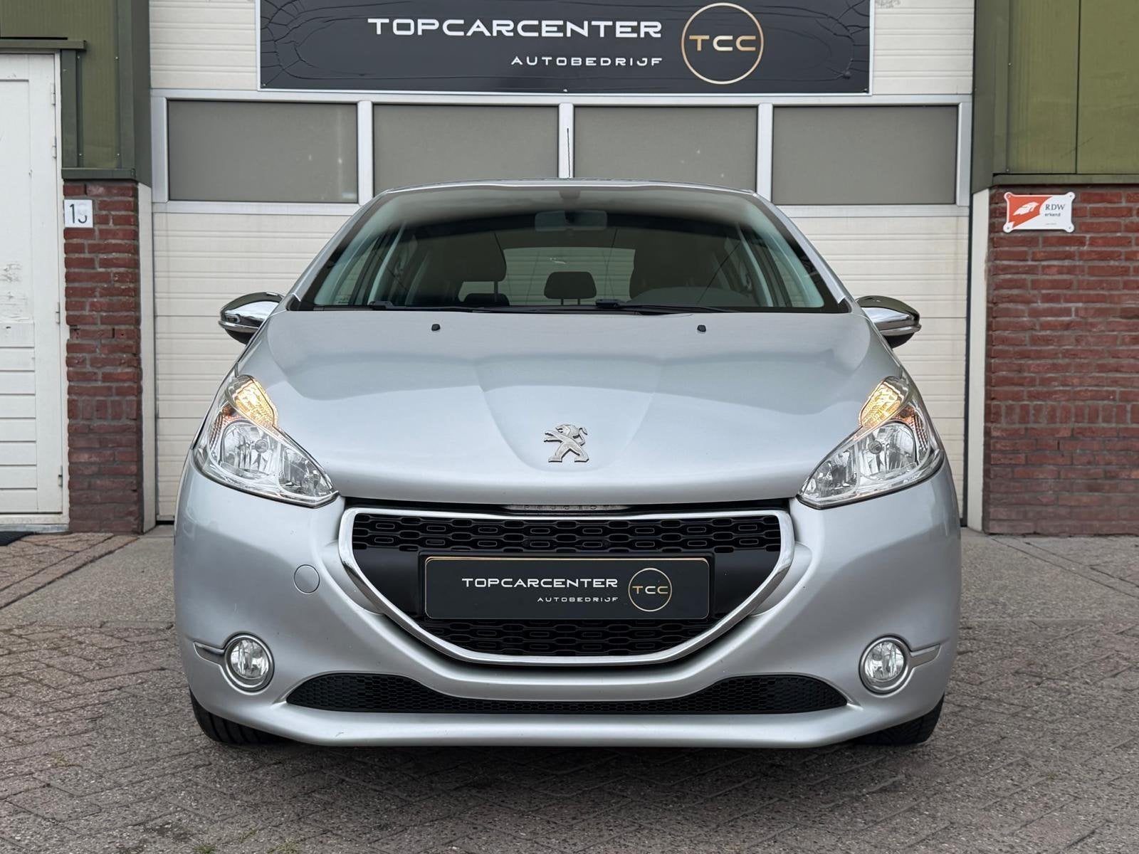 Peugeot 208 1.2 Style/AIRCO/AUT/PARKS/NAVI/CRUISE/APK/NAP, Auto's, Euro 6, 1199 cc, Origineel Nederlands, 3 cilinders