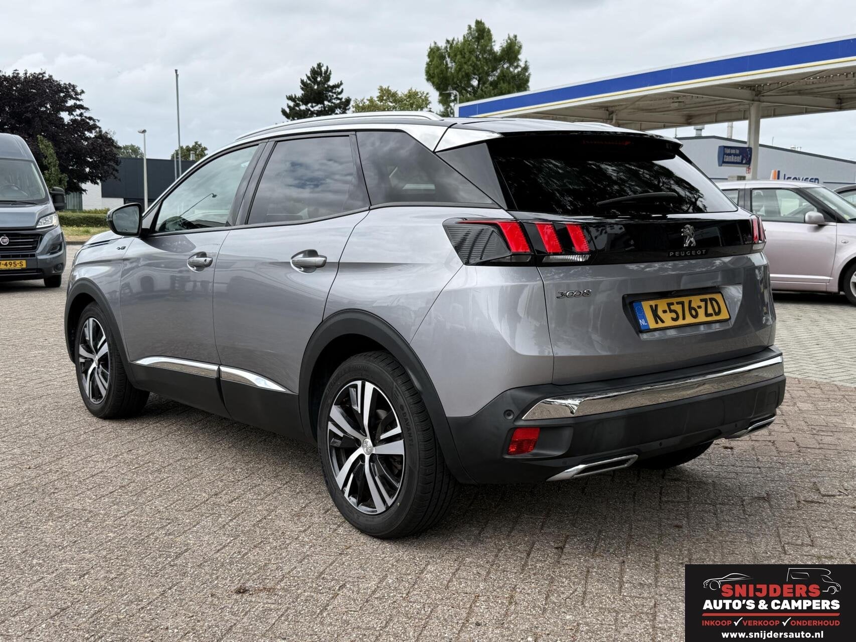 Peugeot 3008 1.2 PureTech Blue Lease Executive, Auto's, Gebruikt, 1199 cc, 19 km/l, 3 cilinders