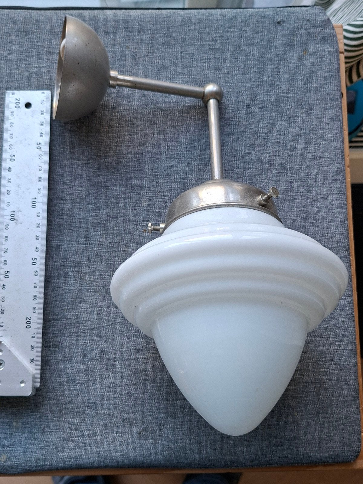 Vintage Art Deco / Bauhaus Wandlamp - Melkglas Schoollamp, Ophalen