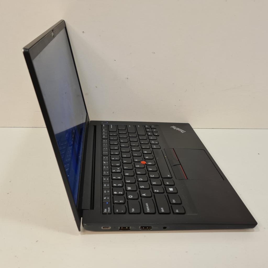 Lenovo ThinkPad E14 Gen 2 - i5-1135G7 16GB RAM 512GB SSD, Lenovo, Zo goed als nieuw, Support@lenovo.com, Lenovo Group Limited
1009 Think Place
Morrisville, NC 27560
USA
