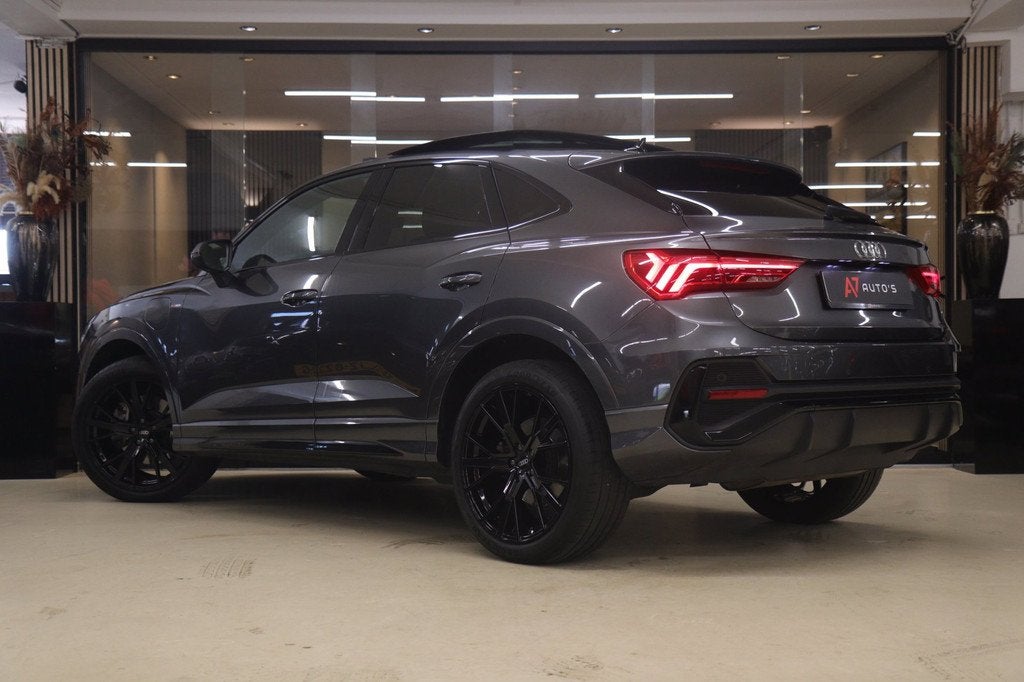 Audi Q3 Sportback 45 TFSI e 3X S-LINE PANO/SONOS/CAM/BLINDES, Gebruikt, Euro 6, 150 pk, Alcantara