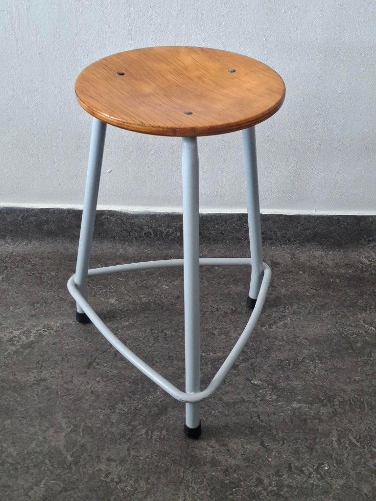 vintage industriële kruk Ahrend de Cirkel Friso Kramer, Huis en Inrichting, Ophalen of Verzenden, Gebruikt, Staal