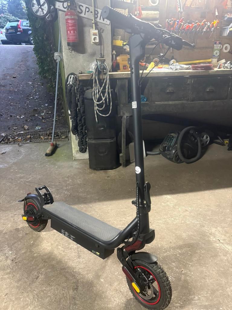 Elektrische step W8 750w, Fietsen en Brommers, Steps, Ophalen of Verzenden, Zo goed als nieuw, Elektrische step (E-scooter)