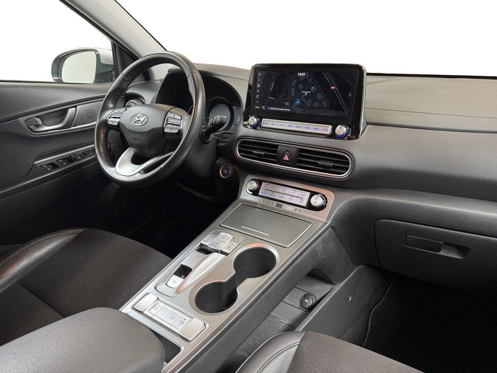 Hyundai KONA EV Fashion 64 kWh I Trekhaak I Camera I CarPlay, Auto's, Hyundai, Gebruikt, 40 min, Wit, Leder