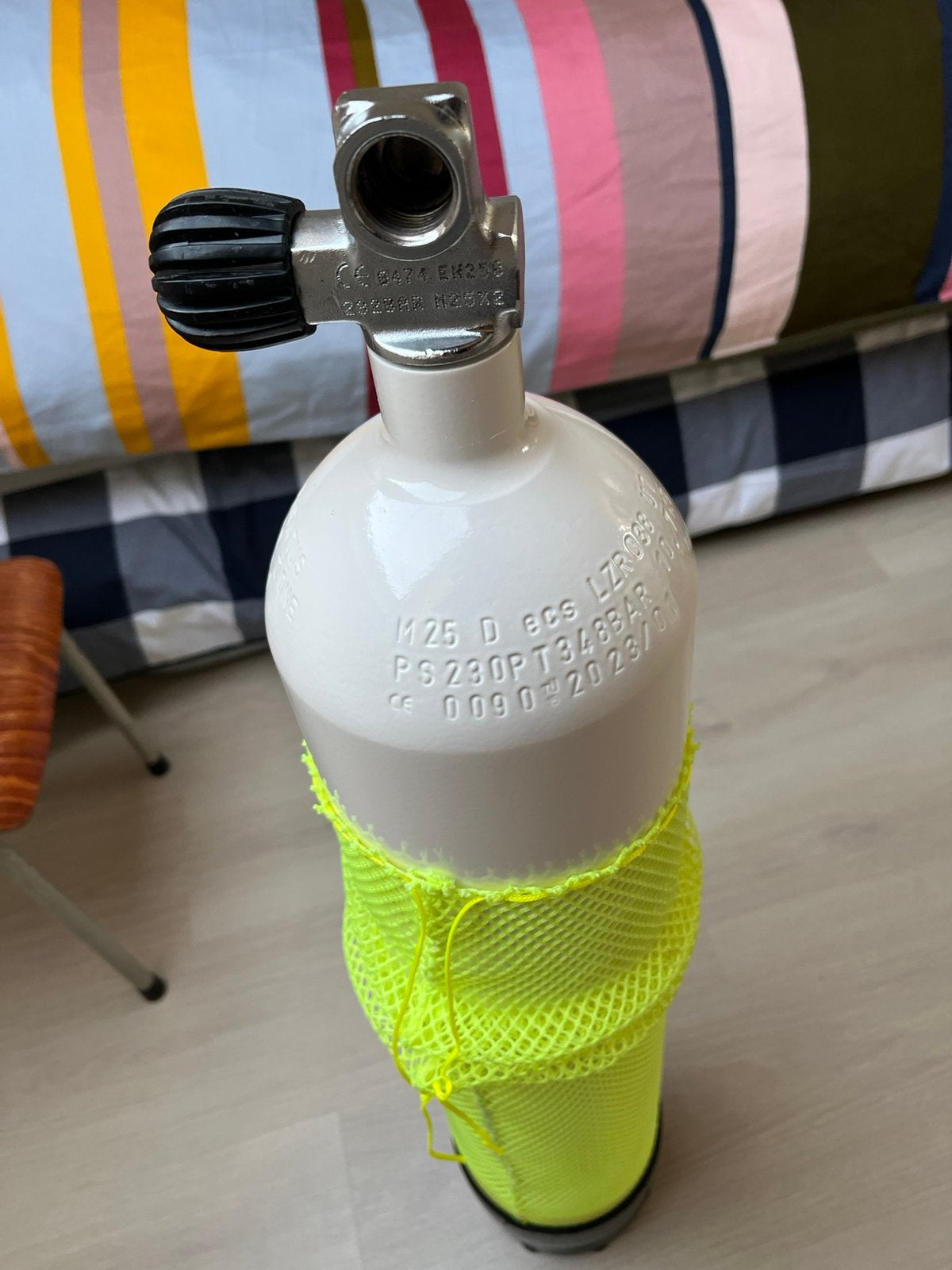 Duikfles 8,5 liter 235 bar, nagenoeg nieuw., Ophalen, Zo goed als nieuw, Duikfles