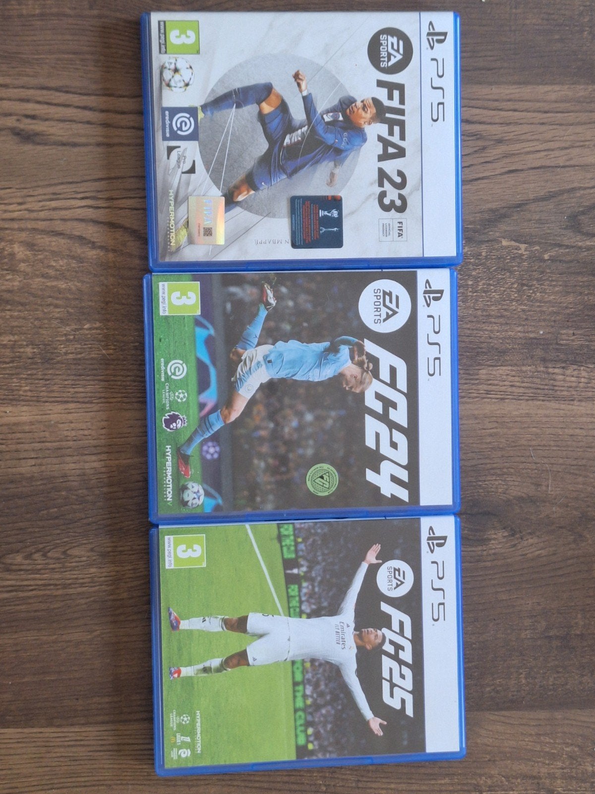 ea fc 23, 24 en 25 voor de ps5, Ophalen of Verzenden, Zo goed als nieuw, Sport, 3 spelers of meer