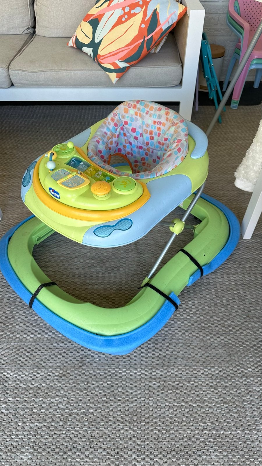 GRATIS Chicco Baby Walker met Speelpaneel en Geluid, Ophalen, Gebruikt, Overige typen, Met geluid