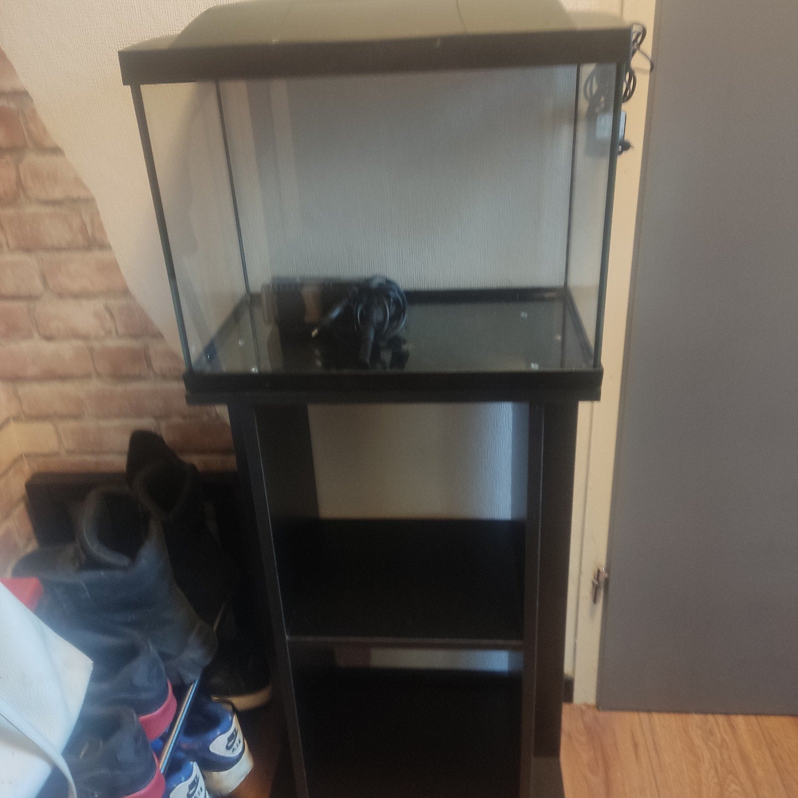 Te Koop net Aquarium + meubel, Dieren en Toebehoren, Ophalen, Inclusief toebehoren, Zo goed als nieuw, Leeg aquarium