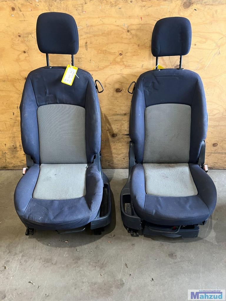 PEUGEOT 1007 links rechts stoel 2005+, Auto-onderdelen, Interieur en Bekleding, Taurusavenue 1
2132 LS  Hoofddorp, NL, Gebruikt