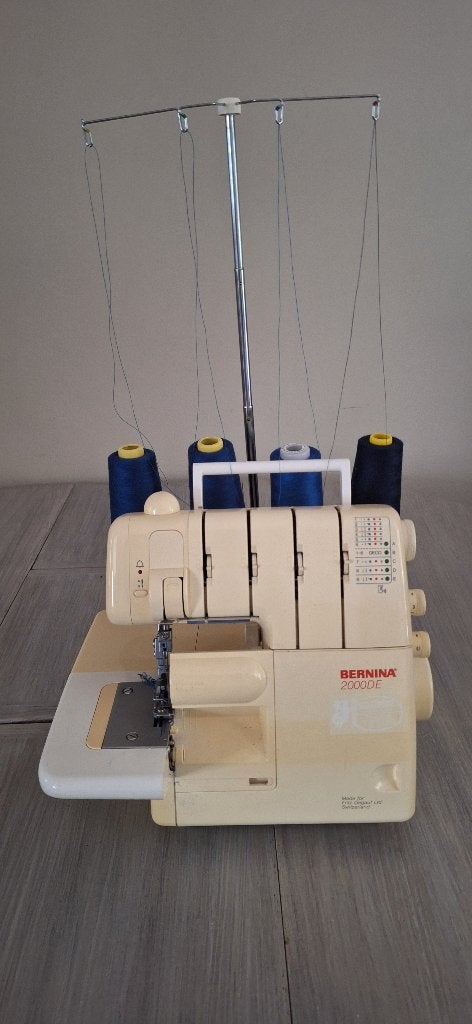 Bernina 2000DE, Hobby en Vrije tijd, Ophalen, Gebruikt, Naaimachine, Bernina