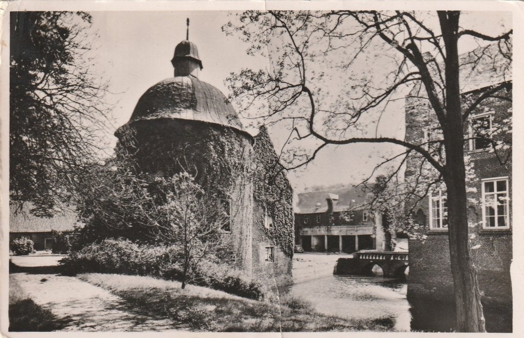WELL Kasteel Vormingscentrum Kath. Vrouw. Jeugdbeweging 1957, Verzamelen, Verzenden, 1940 tot 1960, Gelopen, Limburg