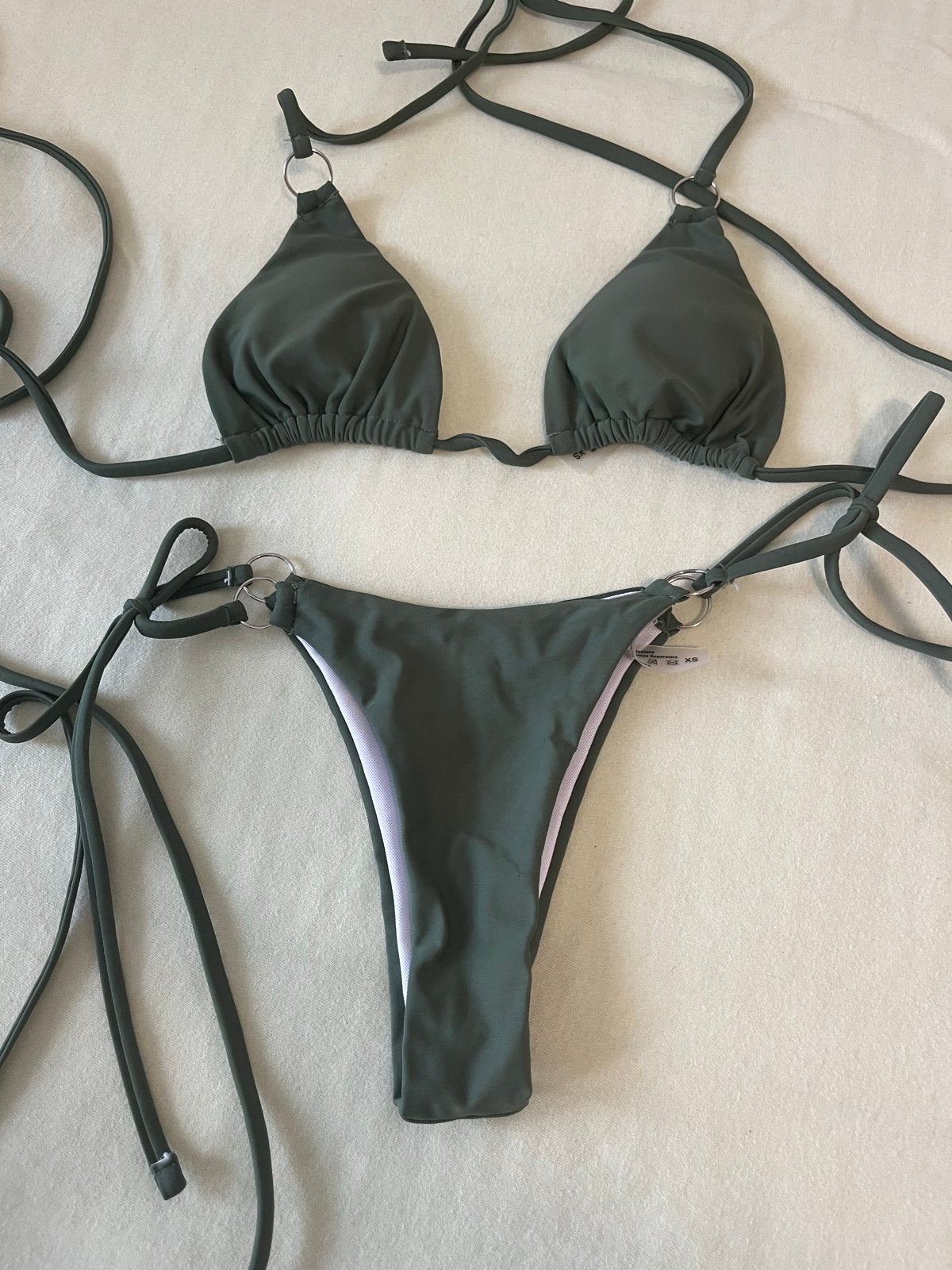 Donkergroene bikini met ringdetails, Ophalen, Zo goed als nieuw, Groen, Bikini