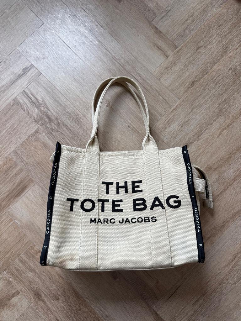 Marc Jacobs tas, Sieraden, Tassen en Uiterlijk, Tassen | Damestassen, Ophalen, Gebruikt, Beige, Schoudertasje