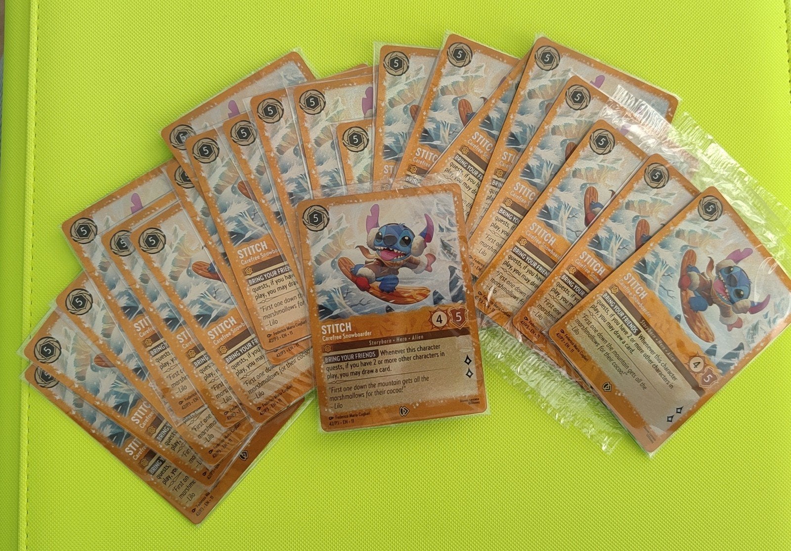 22 Stitch Carefree Snowboarder promo's Lorcana, Hobby en Vrije tijd, Ophalen of Verzenden, Zo goed als nieuw, Meerdere kaarten