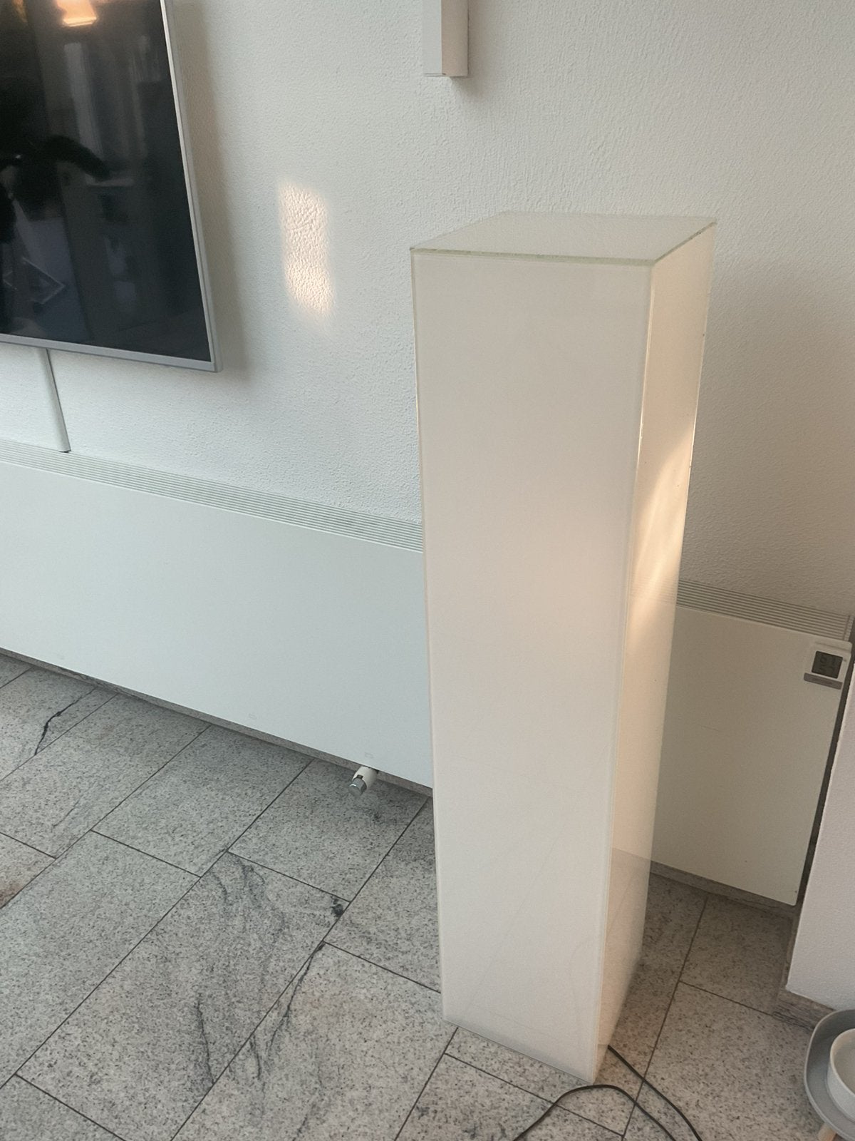 Glazen zuil met verlichting, Ophalen, Zo goed als nieuw