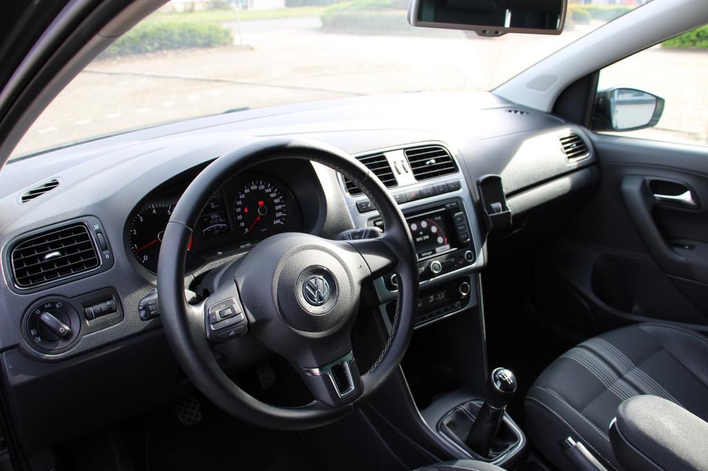 Volkswagen Polo 1.2 TSI Highline Navi Cruise NWE KETTING Sto, Auto's, Voorwielaandrijving, Gebruikt, 4 cilinders, Leder en Stof
