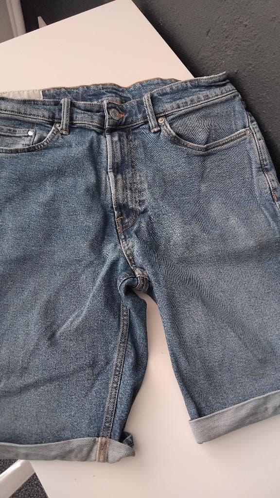 ** leuke heren korte spijkerbroek : H&M  / maat S, Blauw, W32 (confectie 46) of kleiner, Ophalen of Verzenden, Zo goed als nieuw