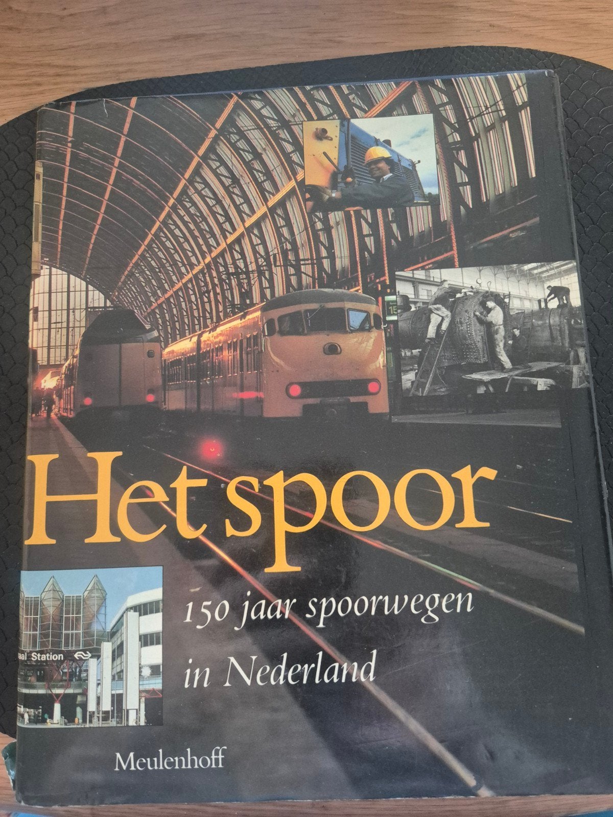 Het spoor, Boeken, Ophalen of Verzenden, Zo goed als nieuw, Trein