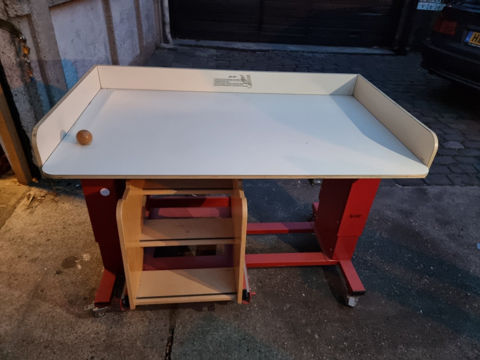 commode met trap kinderopvang handmatig verstelbaar, Ophalen of Verzenden, Zo goed als nieuw, Hout