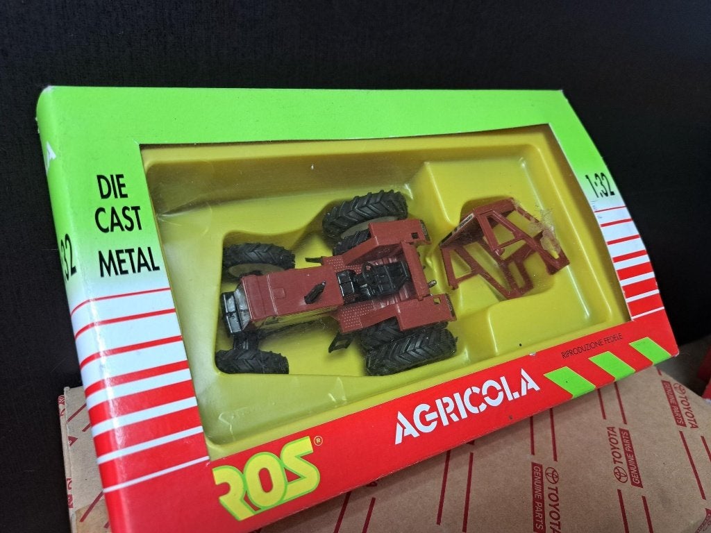 ROS 30302 - Fiat / HESSTON 80 - 90 Tractor - 1:32, Ophalen of Verzenden, Zo goed als nieuw, Tractor of Landbouw, Overige merken