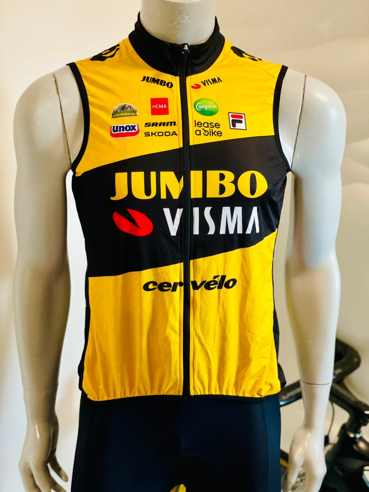 Wielrenkleding wielren windvest windvanger maat M Fila, Fietsen en Brommers, M, Dames, Ophalen of Verzenden, Zo goed als nieuw