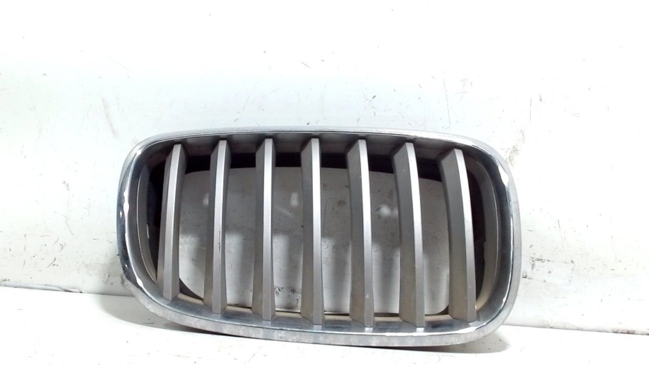 Grillerooster rechts BMW X5, Onderdelen@venauto.nl, Van der Ven Autorecycling B.V., Gebruikt, Ettenseweg 76, 4706 PB Roosendaal, The Netherlands