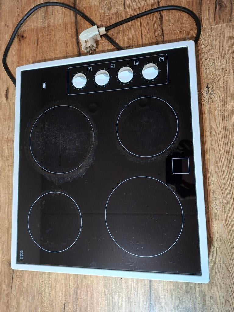 Etna Elektrische Kookplaat - 4 Kookzones, Witgoed en Apparatuur, Kookplaten, Gebruikt, Vrijstaand, Elektrisch, 4 kookzones