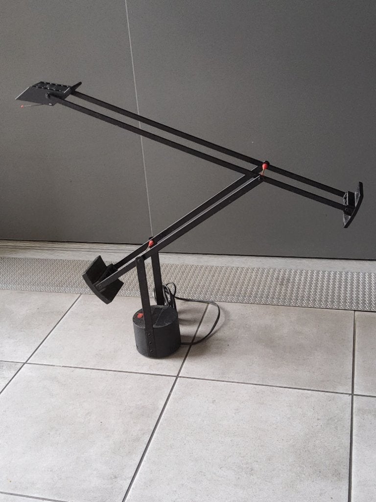 ARTEMIDE BUROLAMP 45 TIZIO ITALIAANS DESIGN MEMPHIS VINTAGE, Gebruikt, Ophalen of Verzenden, Metaal, Artemide