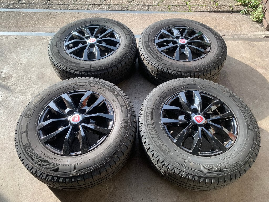 FIAT DUCATO CAMPER BUS VELGEN + BANDEN 215 70 R15C 5X118, Auto-onderdelen, 15 inch, ., Banden en Velgen, Nieuw