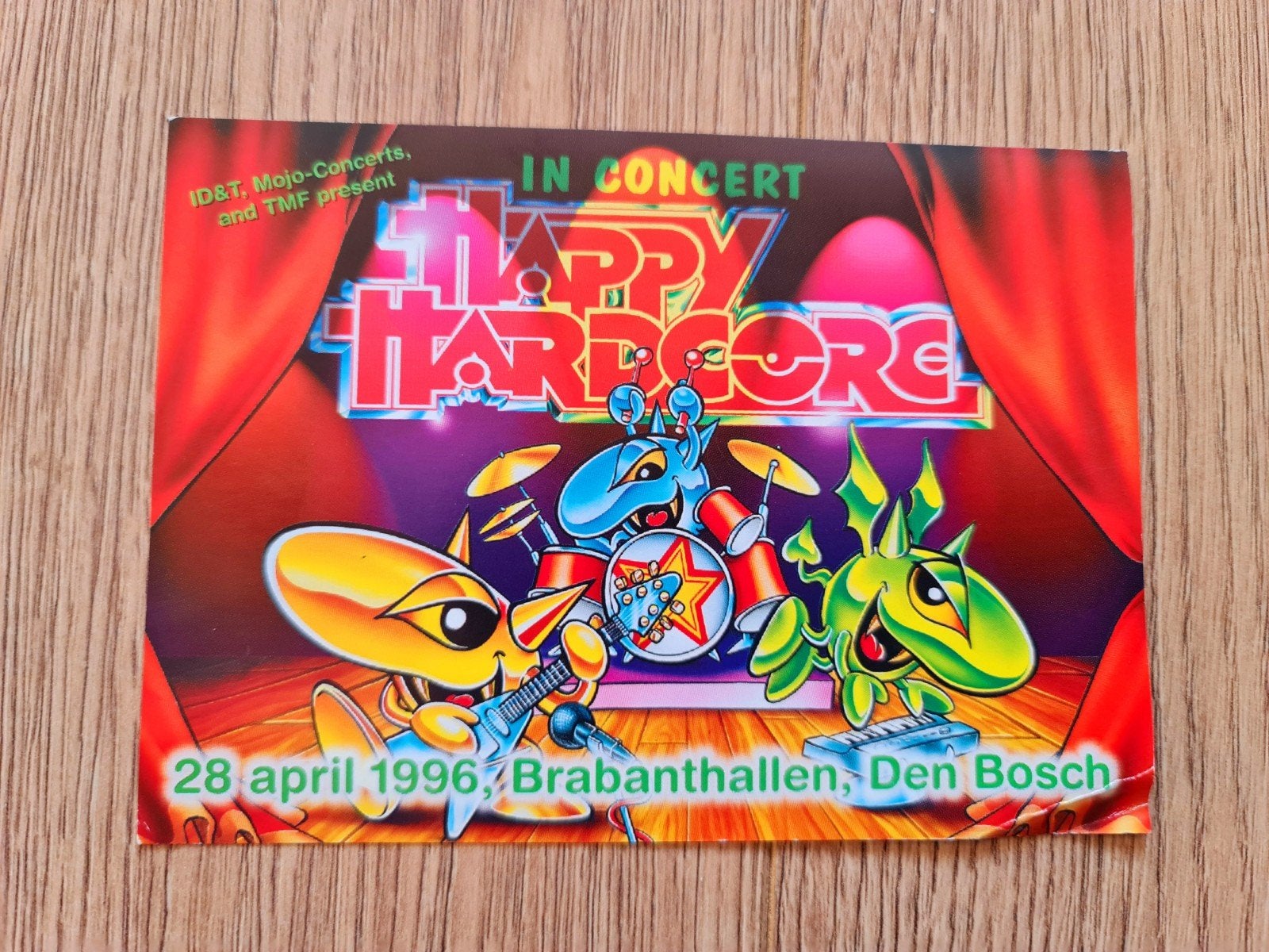 Kleine flyer Happy hardcore in concert, A4 of kleiner, Rechthoekig Liggend, Ophalen of Verzenden, Zo goed als nieuw