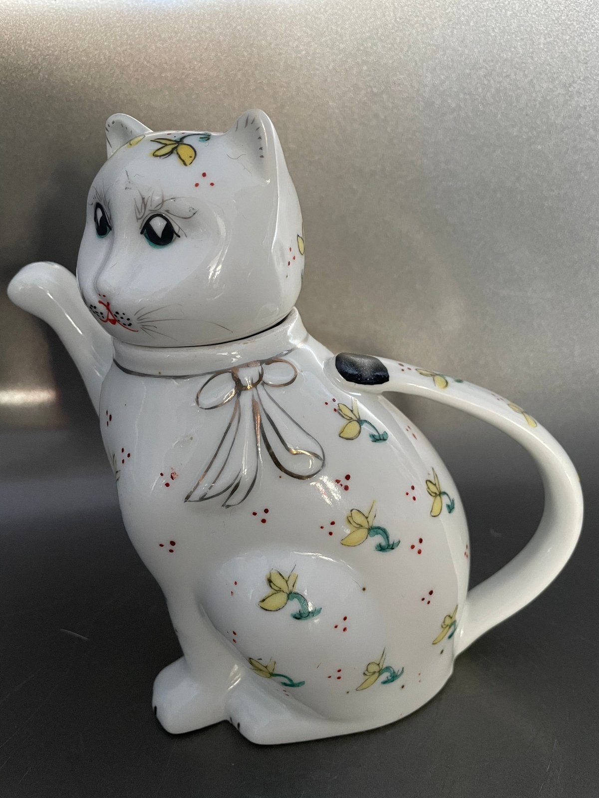 Kleine vintage theepot chinoiserie katje, Antiek en Kunst, Verzenden