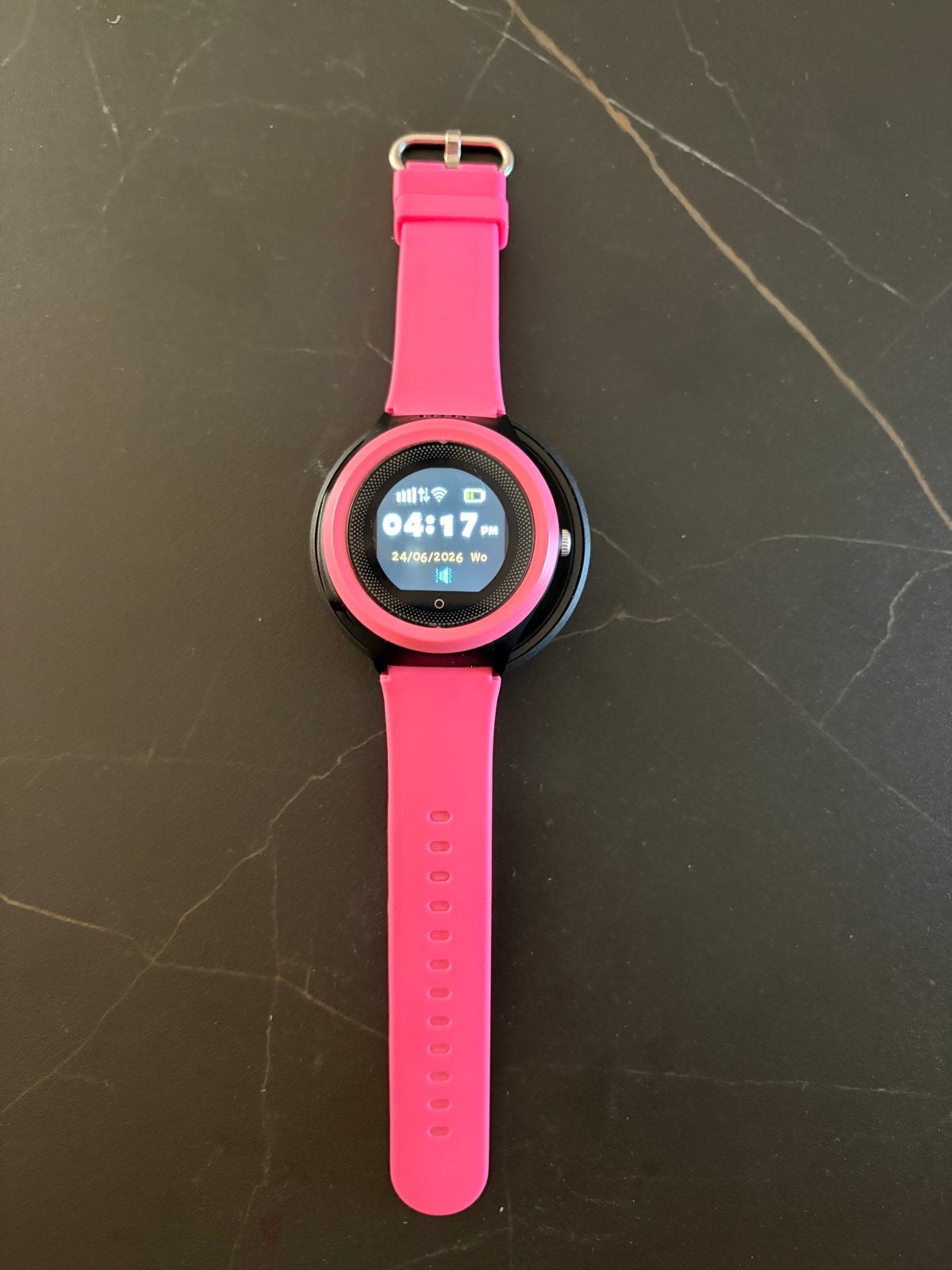 One 2 Track Connect Move GPS Horloge Roze met Oplader, Ophalen of Verzenden, GPS, Zo goed als nieuw, Roze