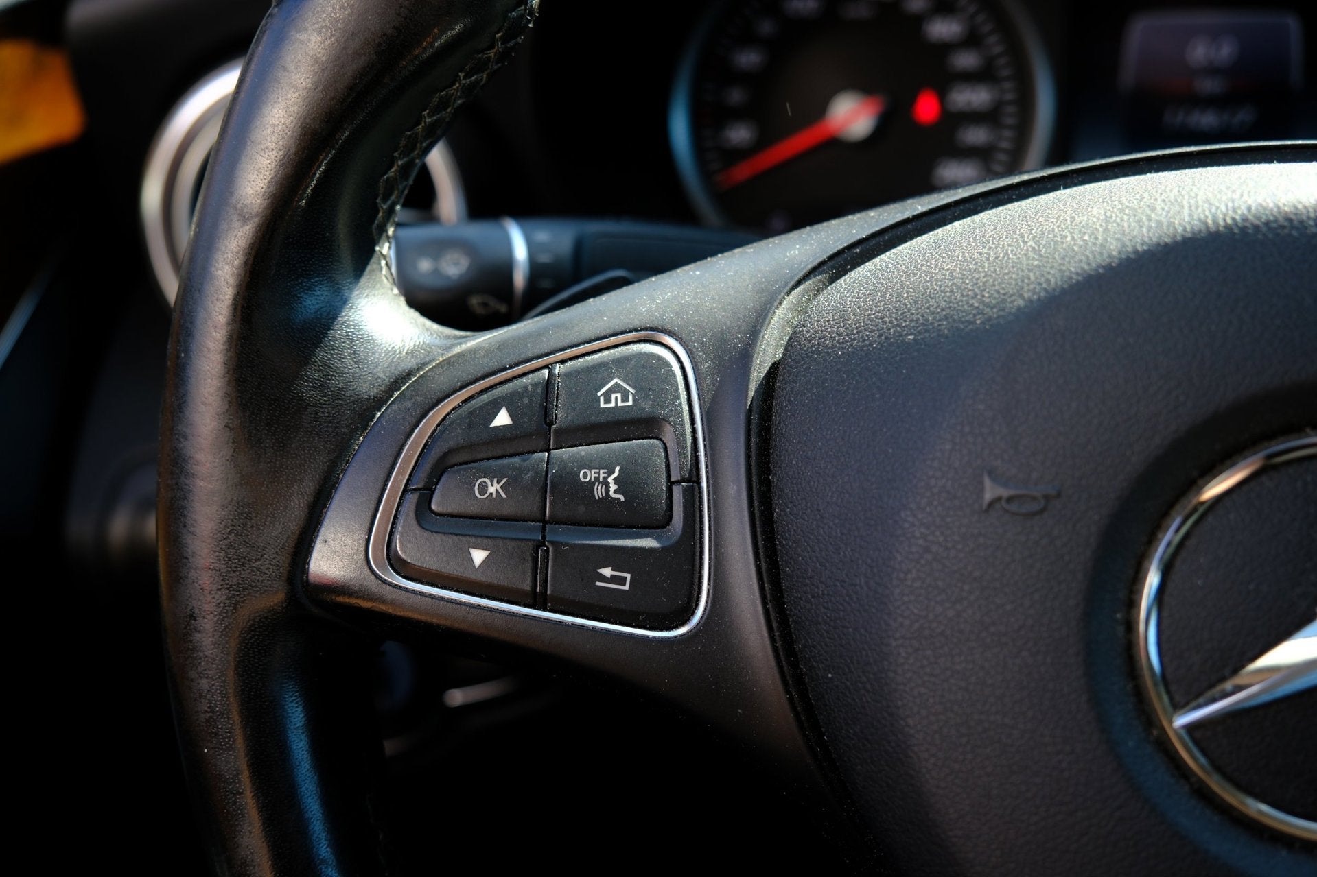 Foto 24 van Mercedes-Benz C-klasse 180 Ambition Aut. Navi|LED koplamp|LM