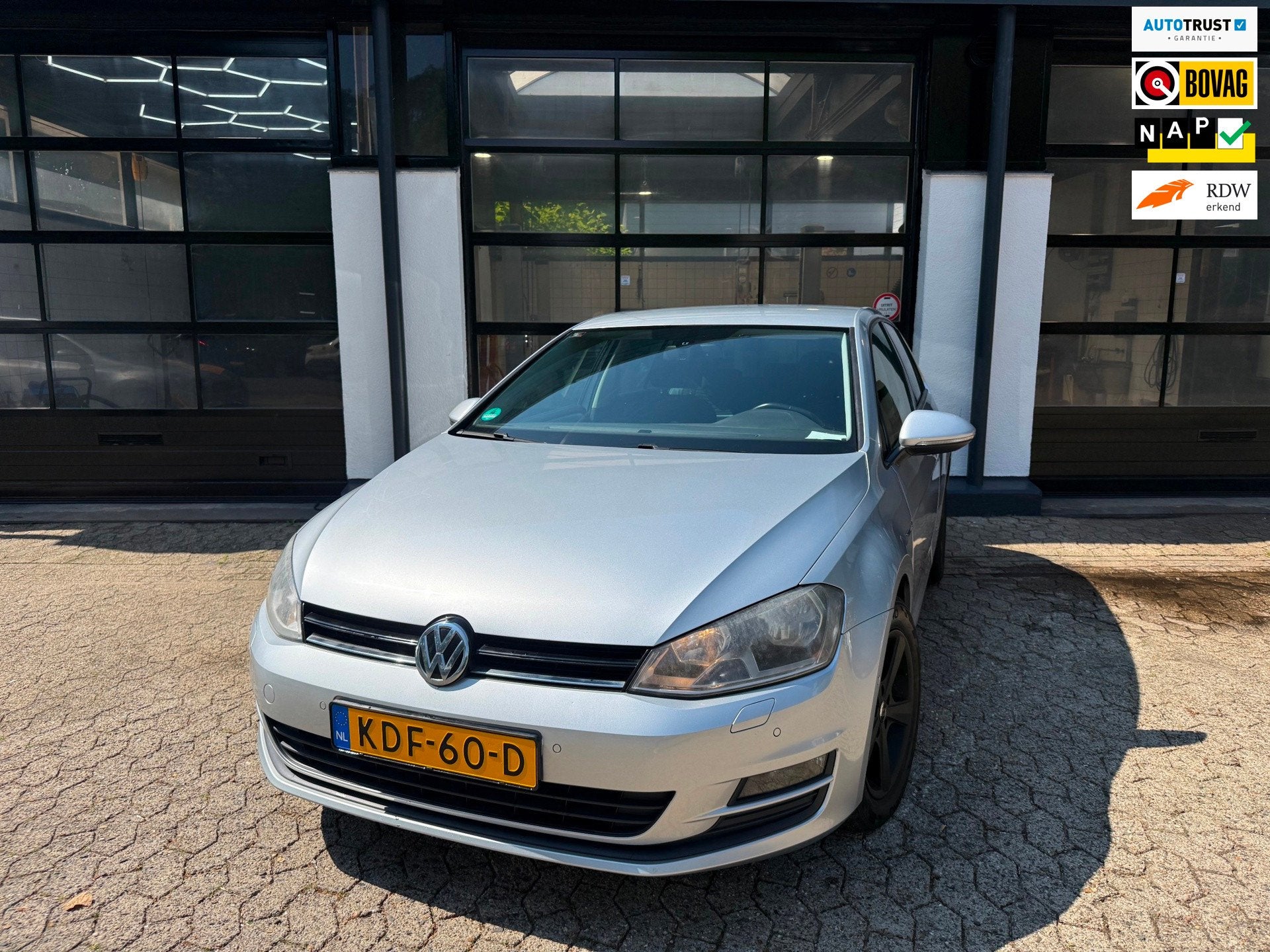 Volkswagen GOLF 1.4 TSI Highline, Voorwielaandrijving, Euro 5, Stof, Gebruikt