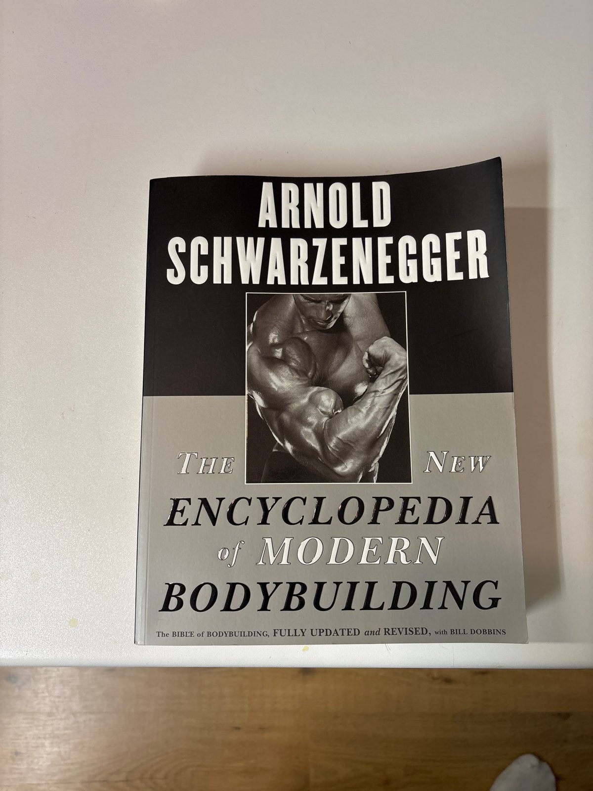 Arnold Schwarzenegger: The New Encyclopedia of Modern Bodybu, Ophalen of Verzenden, Gelezen, Fitness